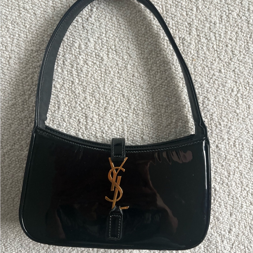 Yves Saint Laurent mini le 5 à 7 Black Patent Leather hobo
